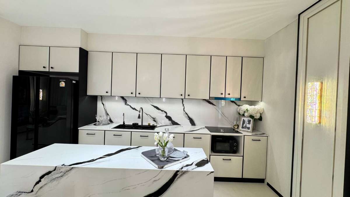 Embassy 31