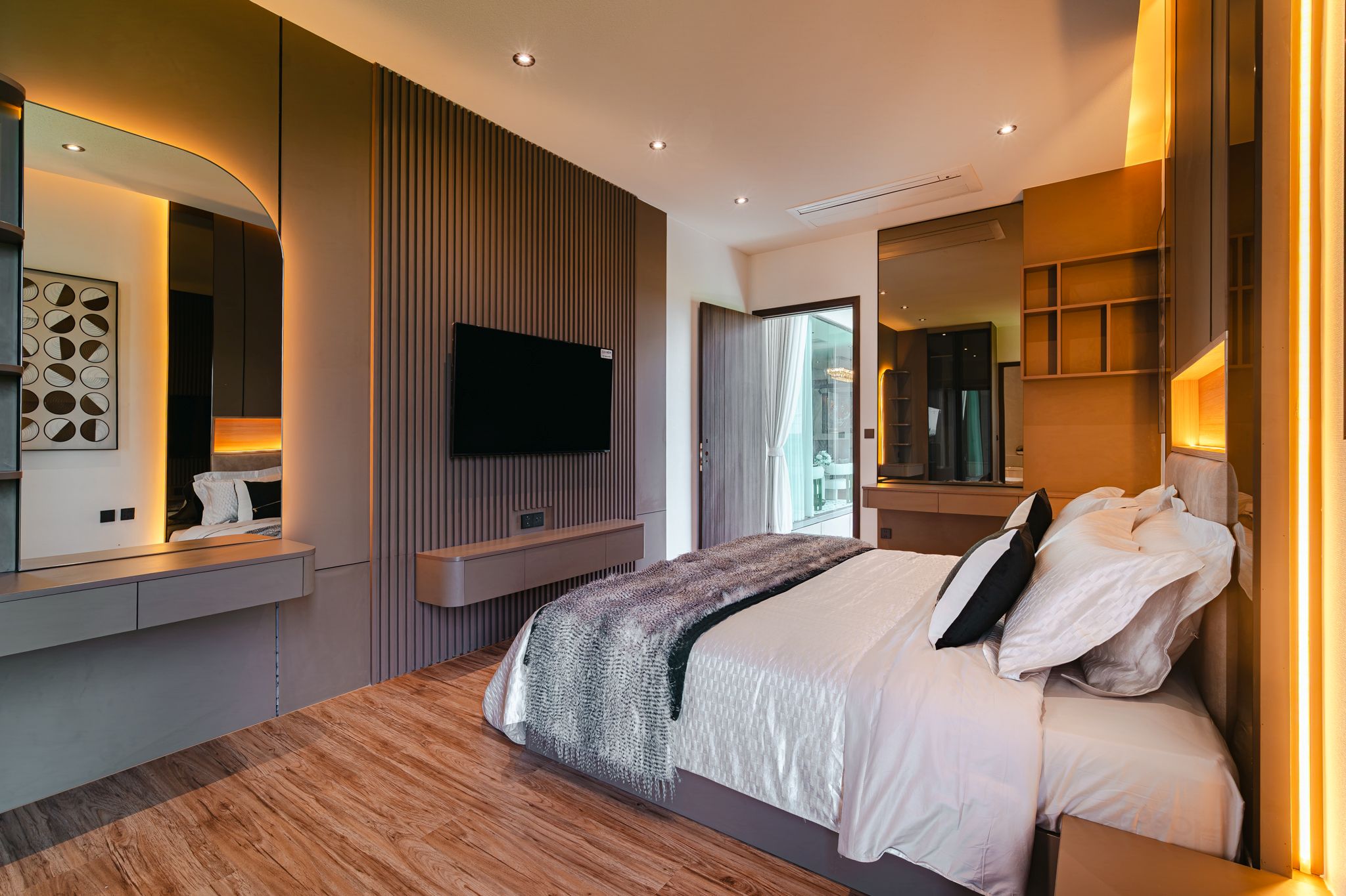 Lux Modern 16